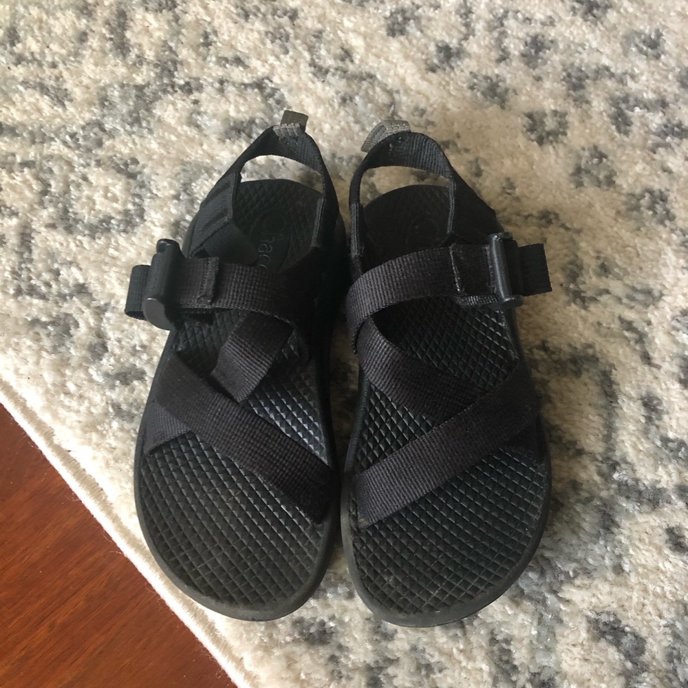 Black No-Toe Chacos